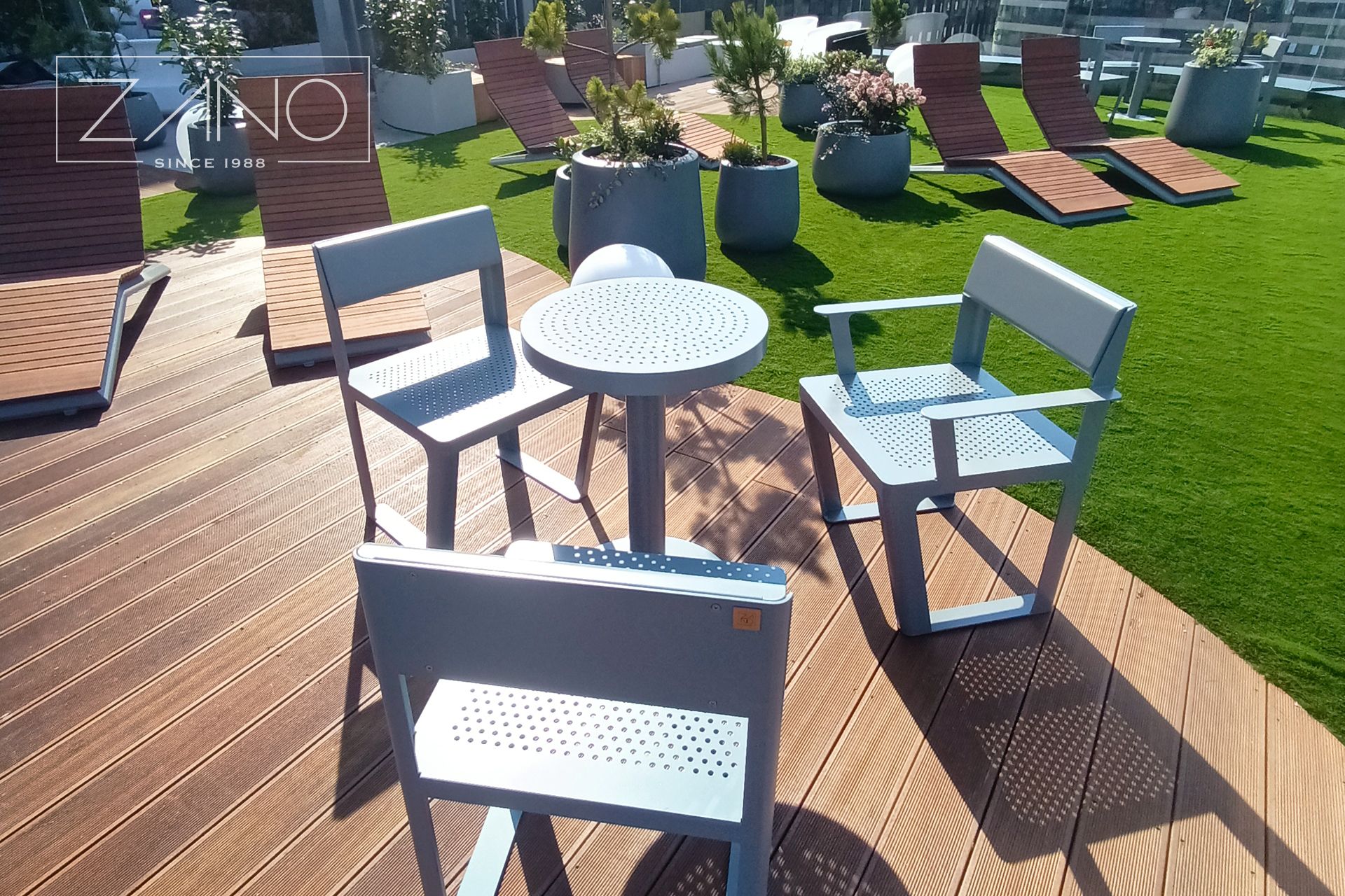 Outdoor steel table for set with chairs