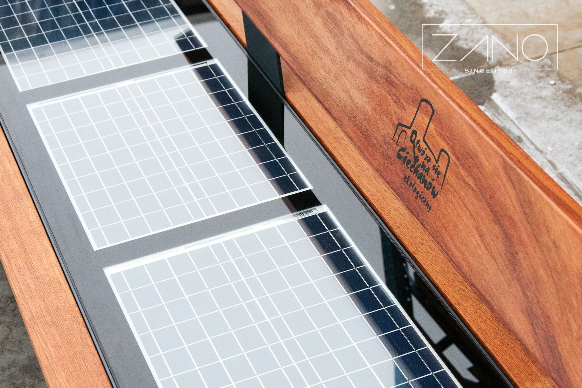 Jatoba exotic wood | Photon - solar bench